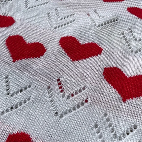 Valentine Heart Sweater Boutique White - Picture 3 of 9